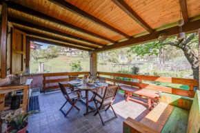 Brighty Rainbow House Garden - Happy Rentals Armeno